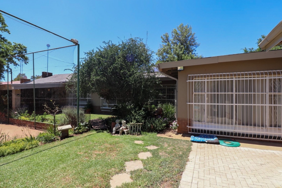 3 Bedroom Property for Sale in Flamwood North West